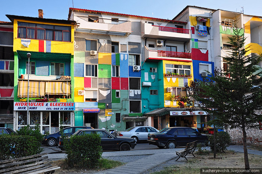 Новаторский подход к окраске фасадов зданий