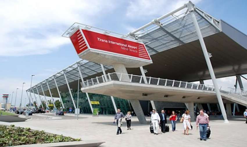Международный аэропорт Албании в Тиране.