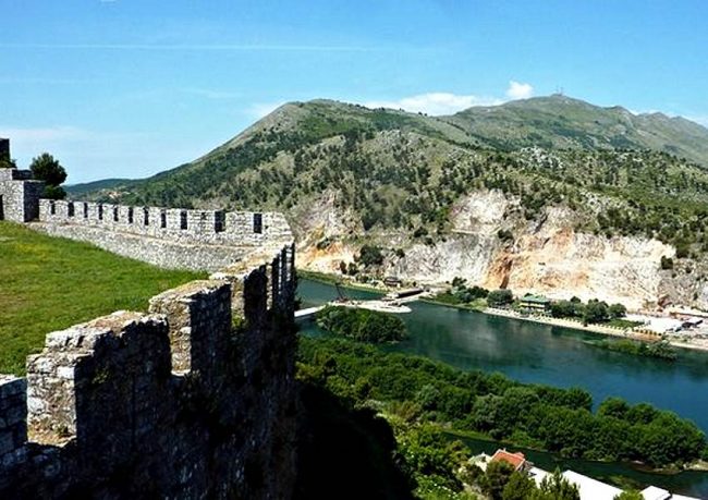Шкодер - жемчужина Албании и Скадарского озера.