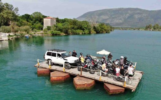 Thrilling Scooter Routes in Albania’s Resorts