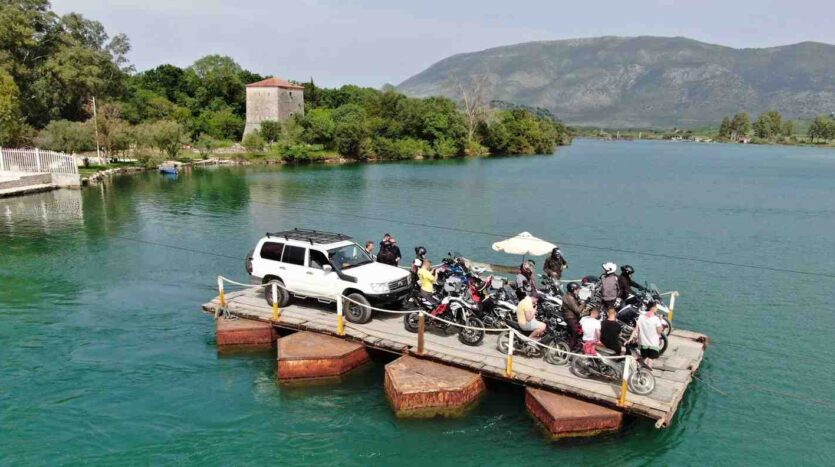 Thrilling Scooter Routes in Albania’s Resorts