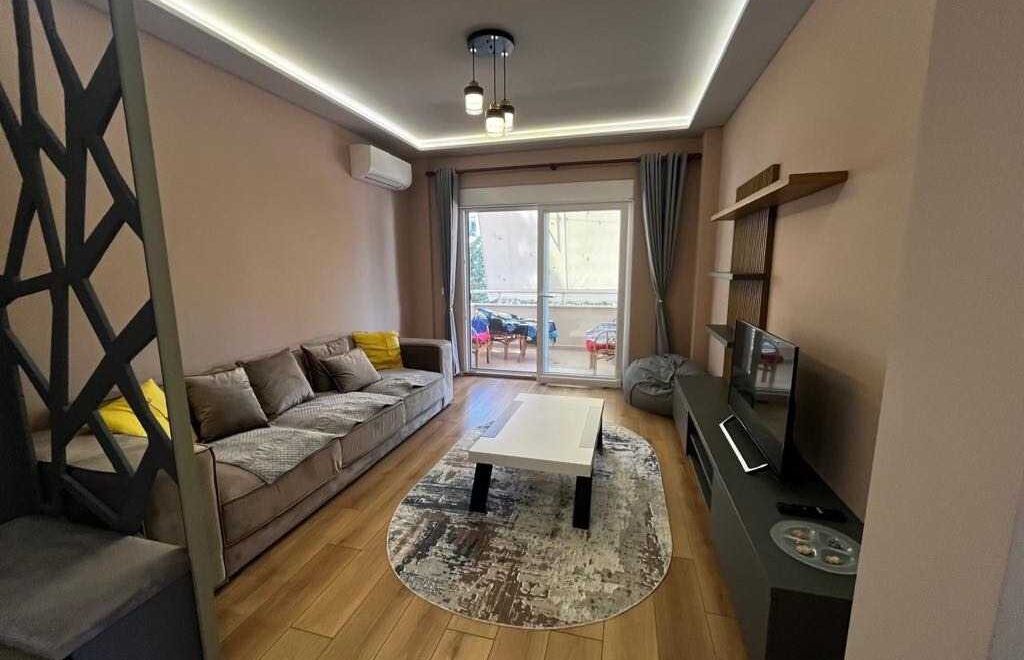 Apartment 1+1-/-60m2. Durres, Shkembi